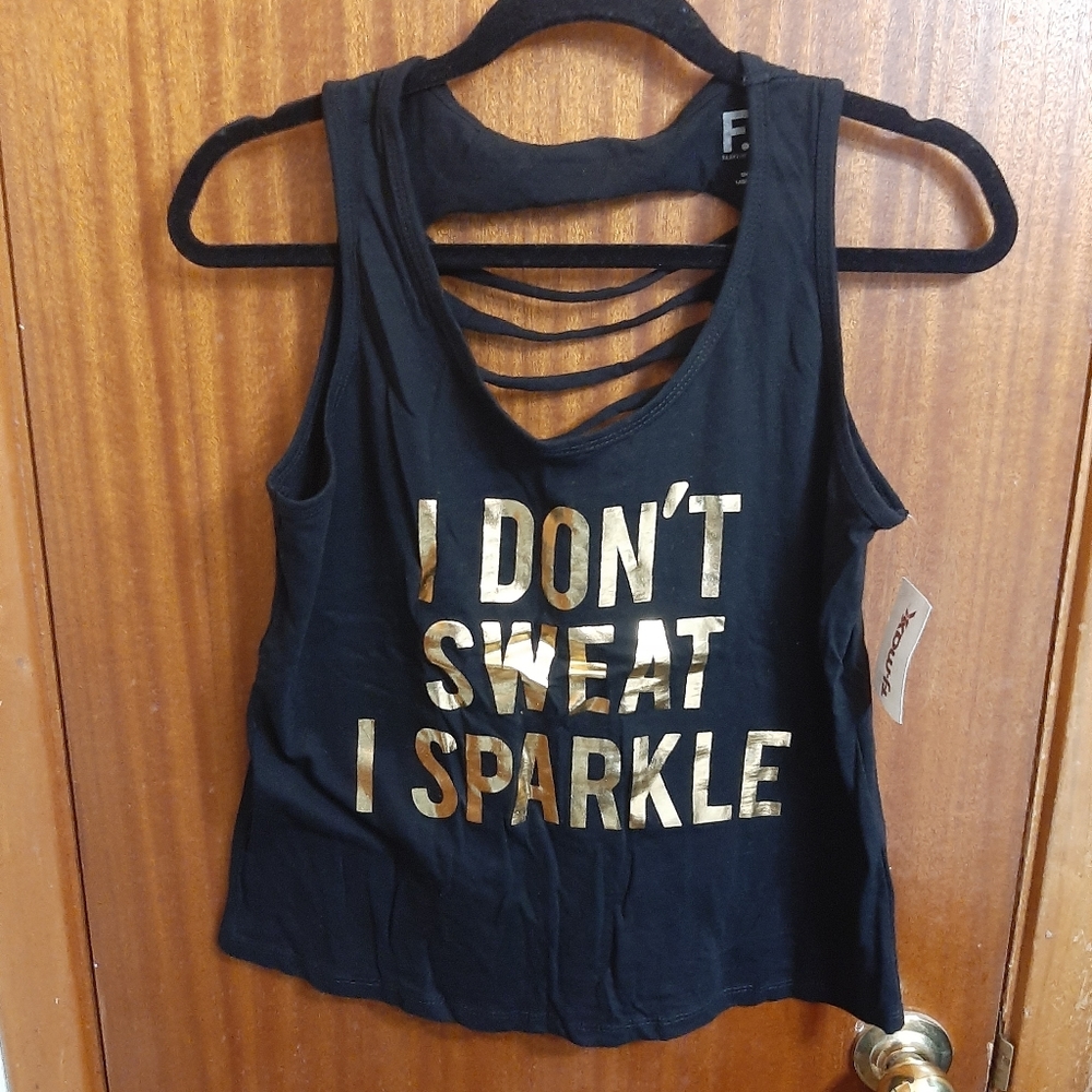 F.I.T Top Sz Medium NWT